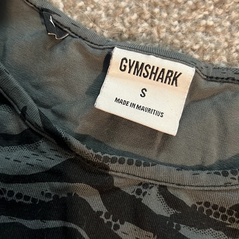 GYMSHARK CROP TOP SIZE SMALL - Picture 3 of 3